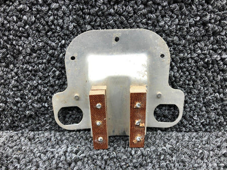 Cessna Aircraft Parts 0411576 Cessna 175 Cabin Door Handle Plate LH / RH