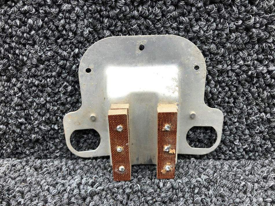 Cessna Aircraft Parts 0411576 Cessna 175 Cabin Door Handle Plate LH / RH