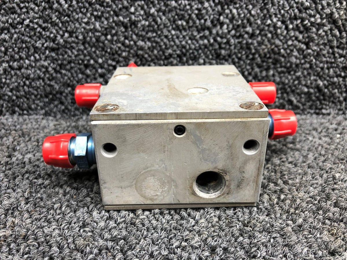 Cessna Aircraft Parts HE744-1 (USE: 1426028-2) H&E Fuel Selector Valve Assembly