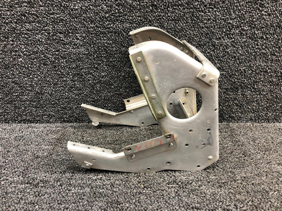 Cessna Aircraft Parts 1470020-19 / 1470020-21 Cessna 336 Control Quadrant Support Assembly