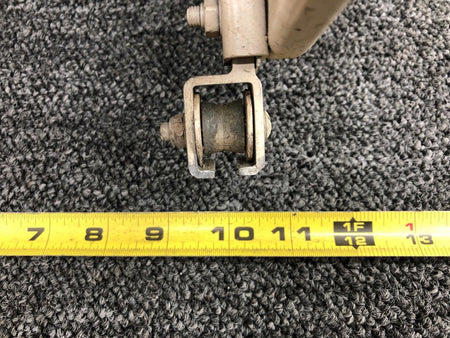 Cessna Aircraft Parts 1414100-16 Cessna 336 Center Seat Assembly RH (Rails: 10")