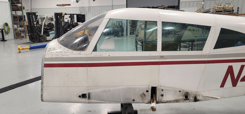 Piper PA28R-200 Fuselage w Paperwork, Data Tag, & Logs (Firewall: 67253-002)