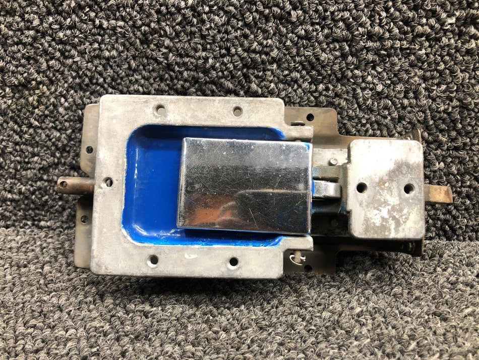 0517012-8 Cessna 172RG Cabin Door Latch Assembly RH