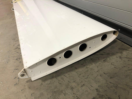 Cessna Aircraft Parts 0932100-4 Cessna 162 Horizontal Assembly