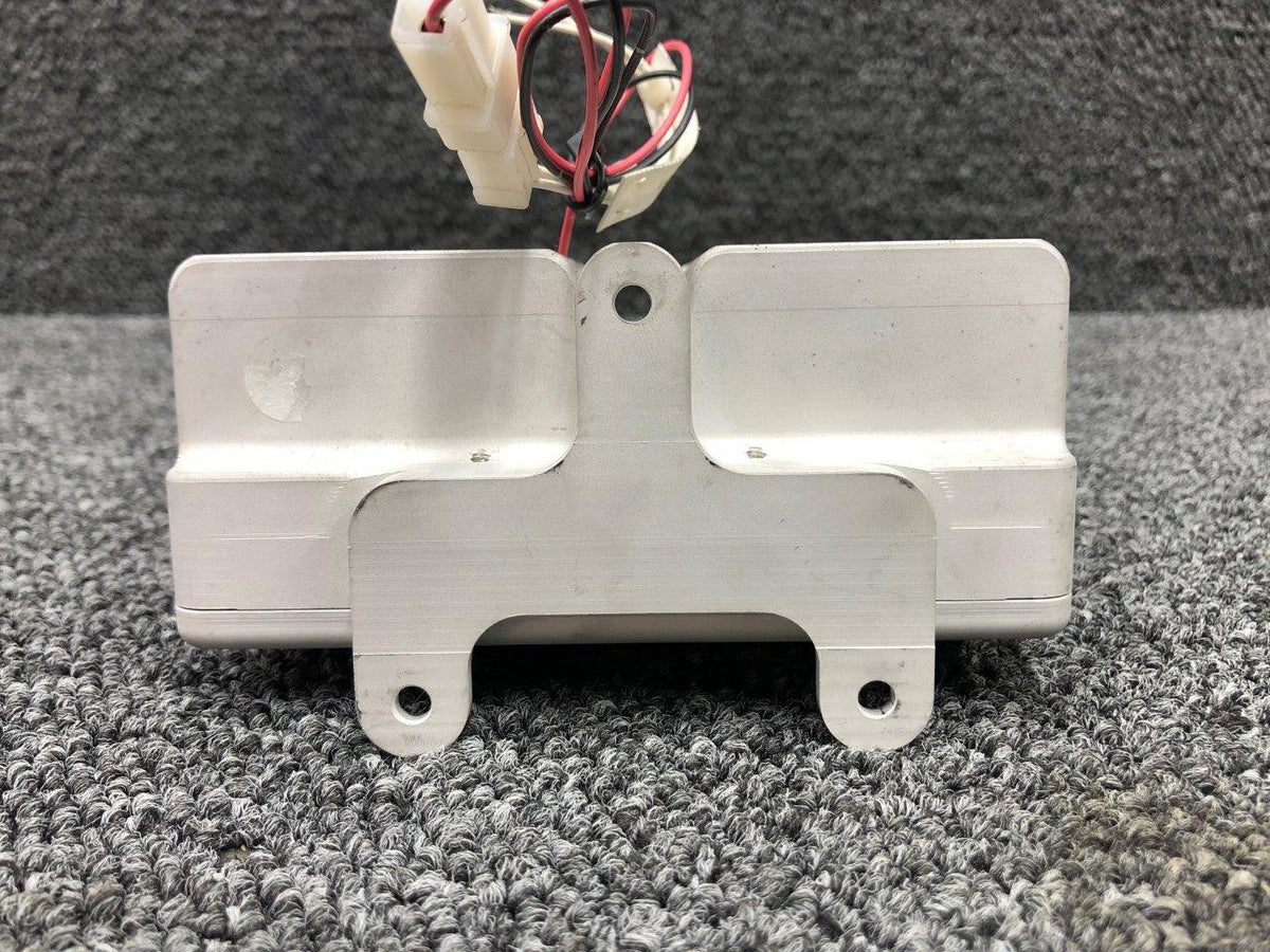 Whelen 01-0790385-00 Whelen 9038500 Landing Light Assembly (Volts: 14)