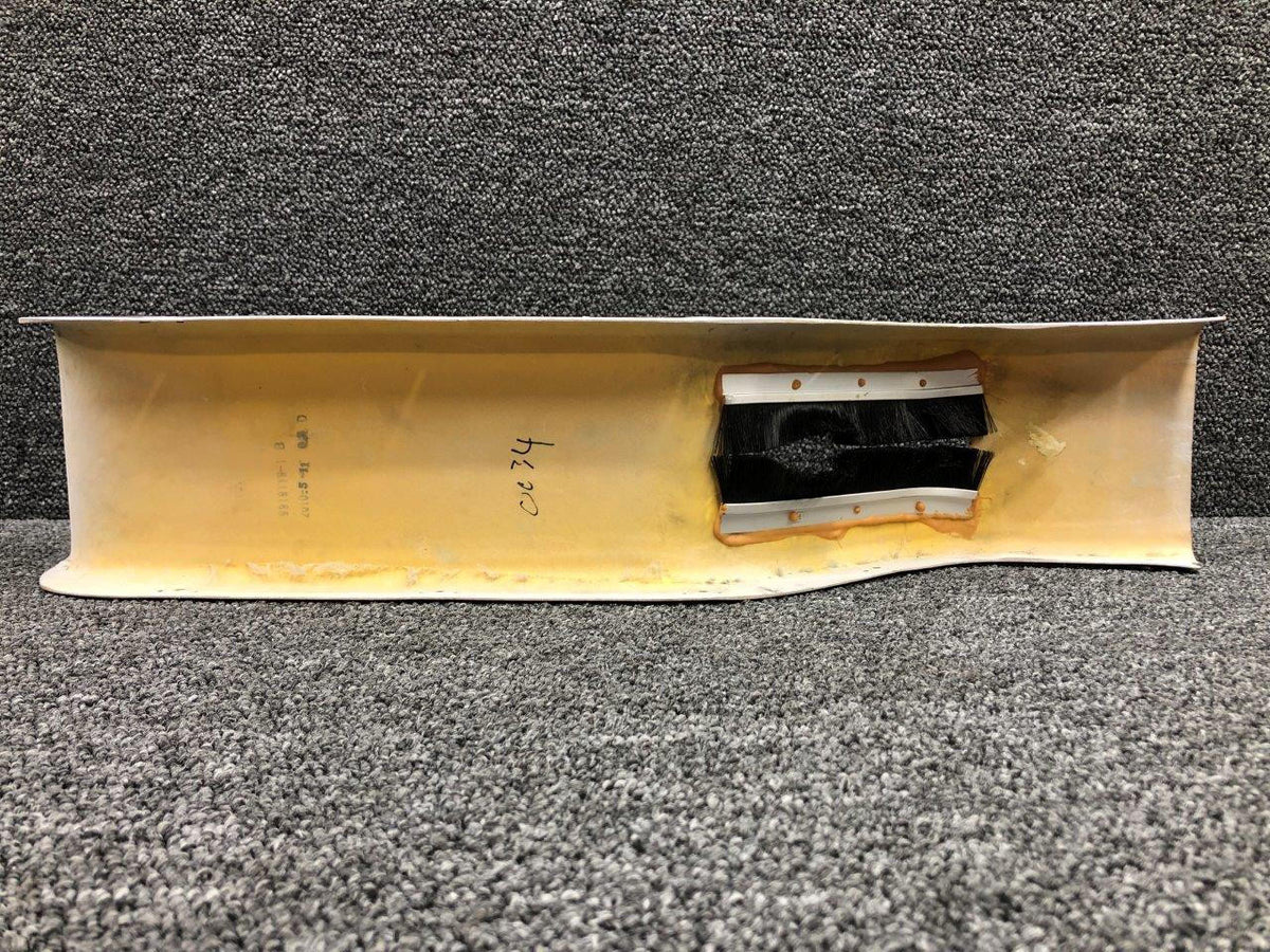 Cessna Aircraft Parts 0919015-30 Cessna 162 AFT Closeout Pedestal Assembly
