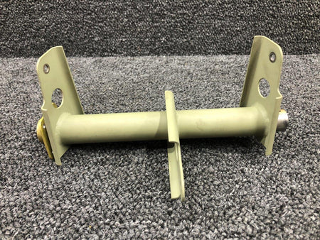 Cessna Aircraft Parts 0962121-23 / 0962121-16 Cessna 162 Flap Control System Bellcrank Assy W/ Axle