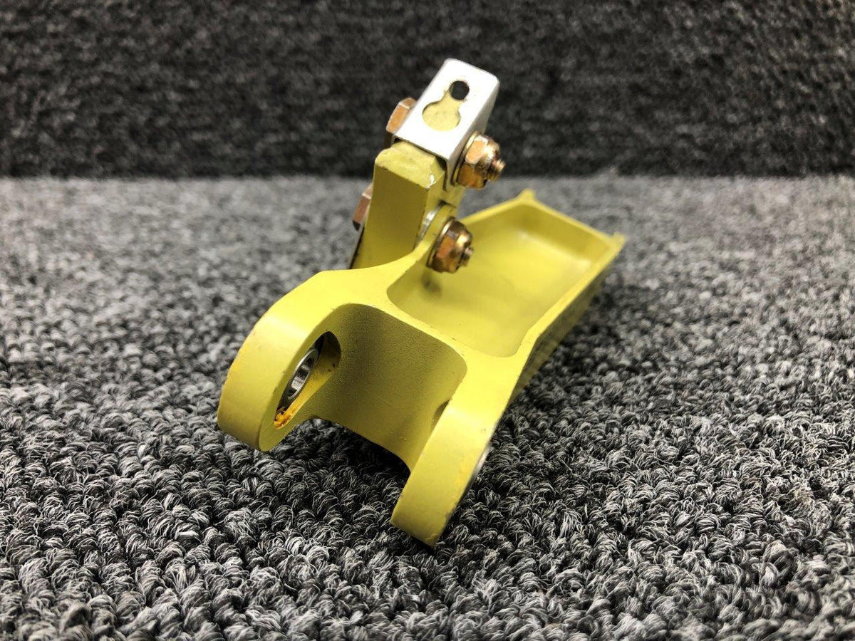 Cessna Aircraft Parts 0961512-1 / 0961512-7 Cessna 162 Control Yoke Bellcrank Inboard W/ Cable Sector