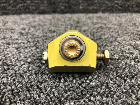 Cessna Aircraft Parts 0961512-5 Cessna 162 Control Stick Swivel Assembly