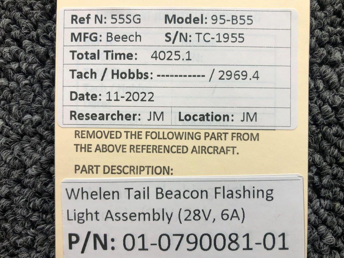 Whelen 01-0790081-01 Whelen Tail Beacon Flashing Light Assembly (Volts: 28, Amps: 6)