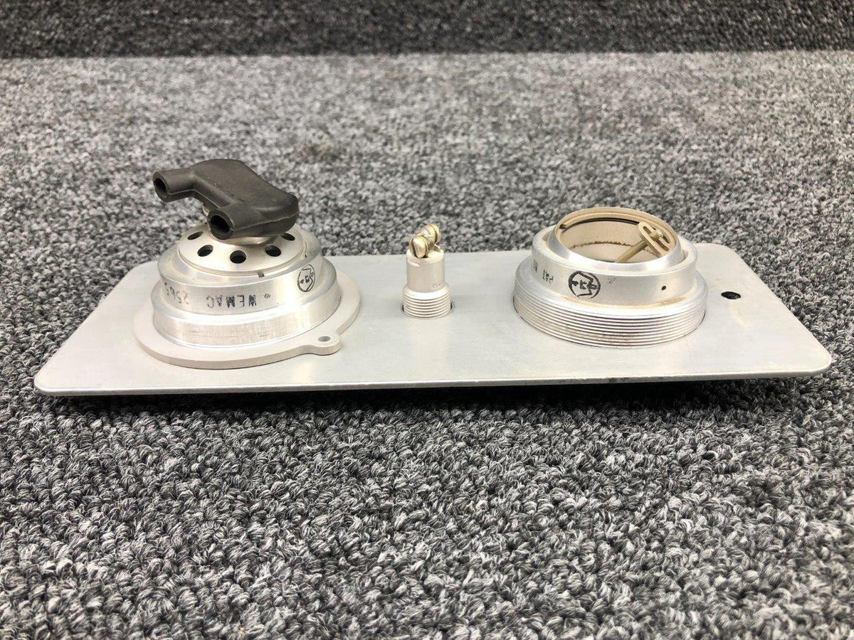 Beechcraft Parts 58-530104- 1 / 2565 / 2515 Beech 95-B55 Overhead Panel W/ Light, Vent & Switch