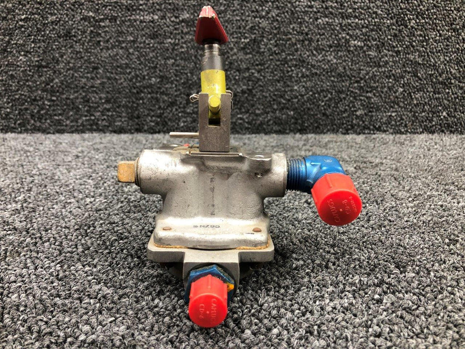 AVI 002-384001-9 (ALT: 002-384001-51) AVI Fuel Selector Valve Assembly RH W/ Handle