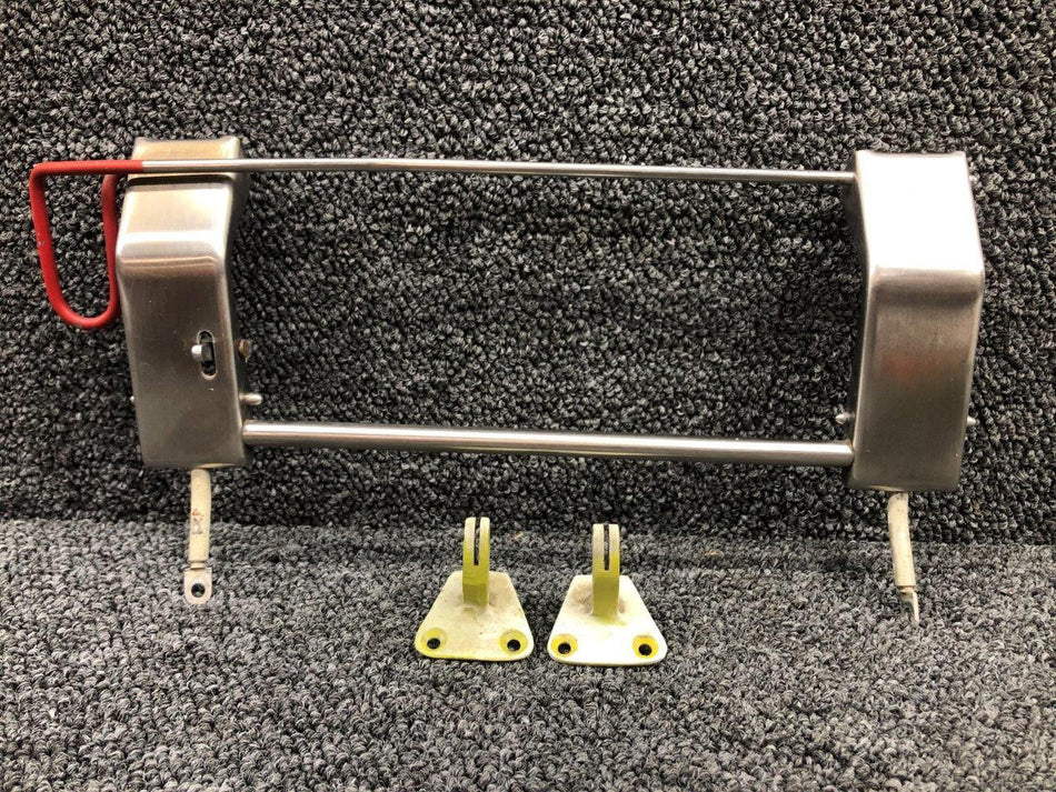 Beechcraft Parts 35-410291-644 / 35-534061 Beechcraft 95-B55 Rear Window Latch RH W/ Supports