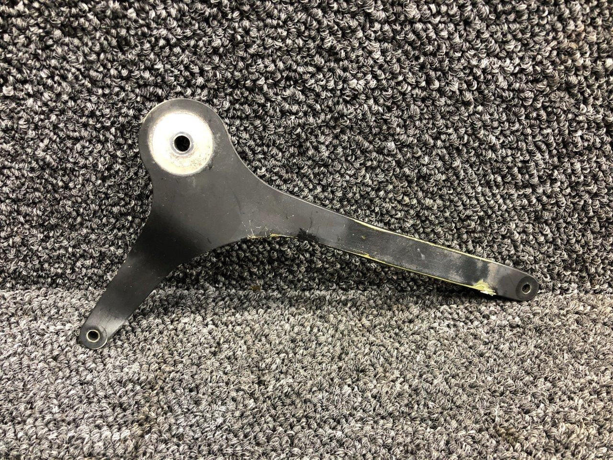 Beechcraft Parts 58-940031-1 Beechcraft 95-B55 Propeller Control Lever LH (Minus Knob)