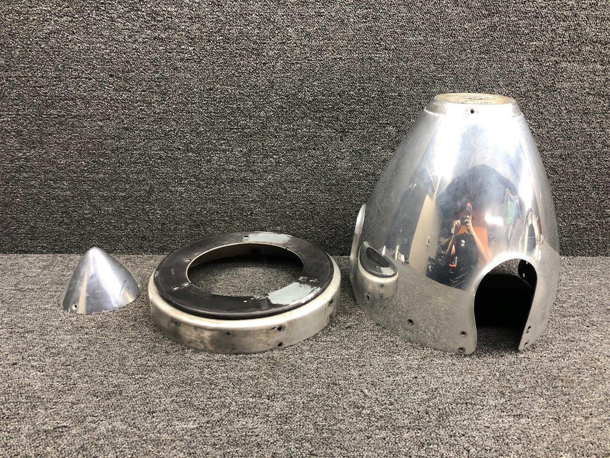 Beechcraft Parts C3278-2P / C3566-1 Beech 95-B55 3 Blade Propeller Spinner W/ Bulkhead & Cap