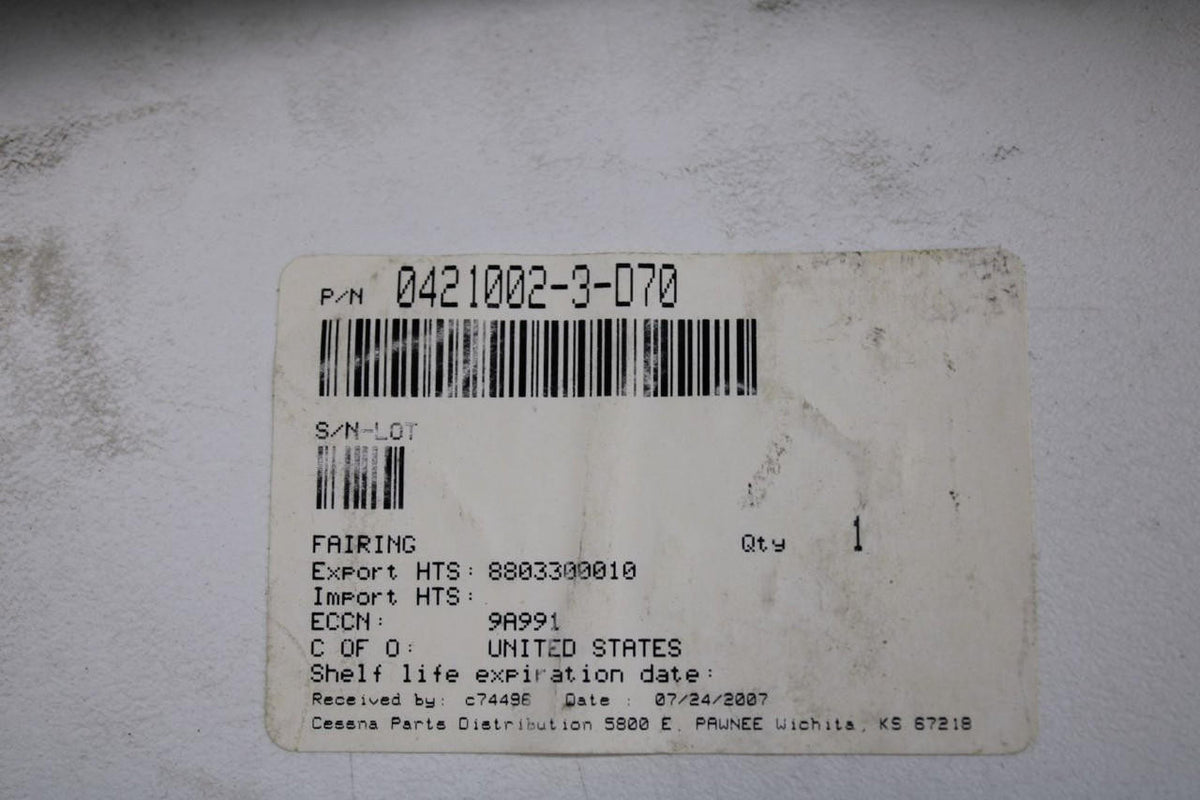 Cessna Aircraft Parts 0421002-3-D70 Cessna Strut Fairing (NEW OLD STOCK) (SA)