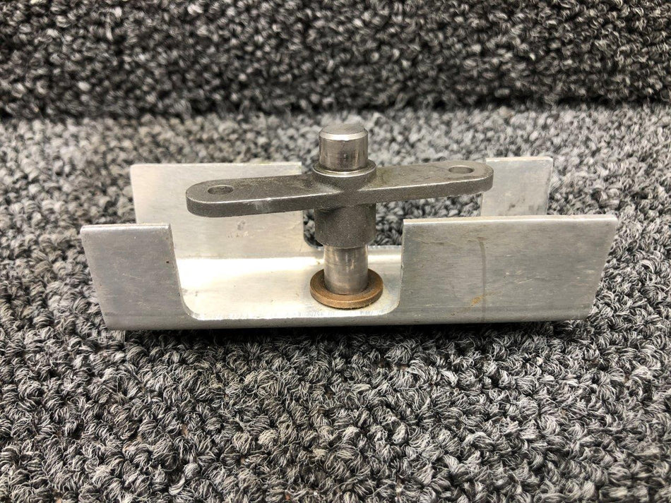 5111550-10 / 5111556-1 Cessna 421C Emergency Exit Door Bellcrank & Channel