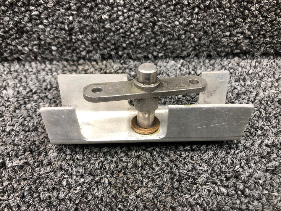 5111550-10 / 5111556-1 Cessna 421C Emergency Exit Door Bellcrank & Channel