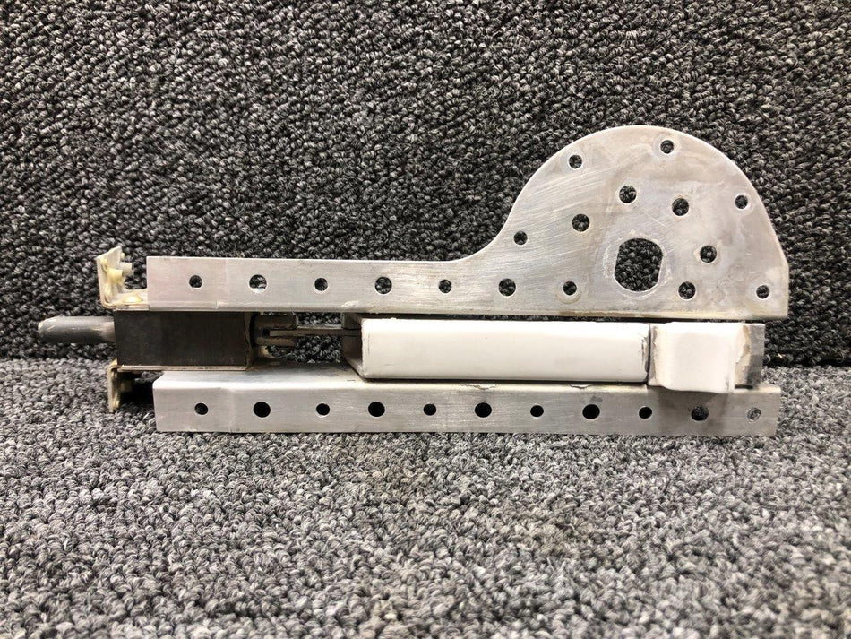 0851781-35 (USE: H966-1) Hartwell Wing Locker Baggage Door Latch Assembly