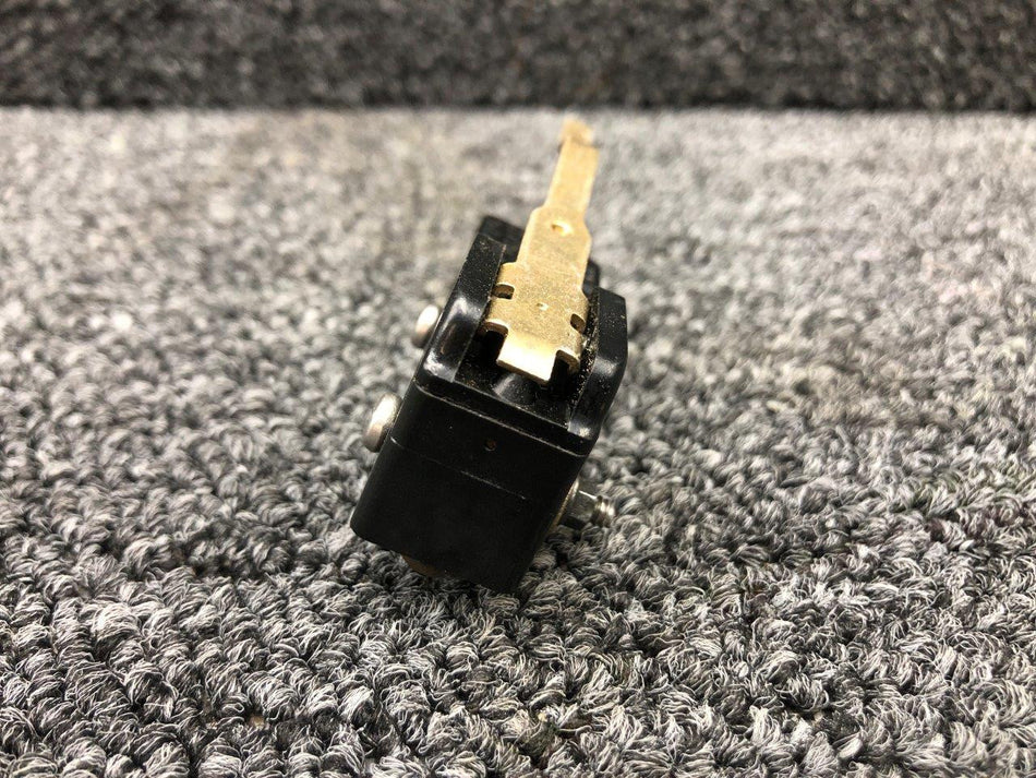 BZ7RWT80 Cessna 421C Flap Actuator Micro Switch Assembly
