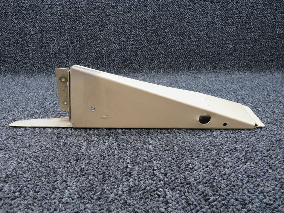 21267-000 Piper PA24-260 Flap Fairing Assembly LH (Colored)