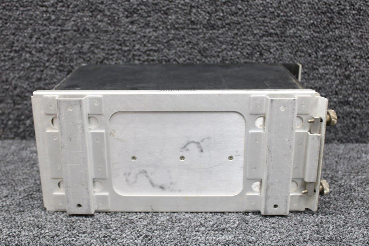 Bendix Airplane Parts & Equipment 4000985-3101 Bendix DM-2031A FCC XMTR Data Transceiver W/ Tray (SA)
