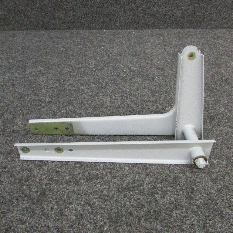 0861171-7 Cessna 310N Bellcrank Assy Bob Weight BAS Part Sales | Airplane Parts