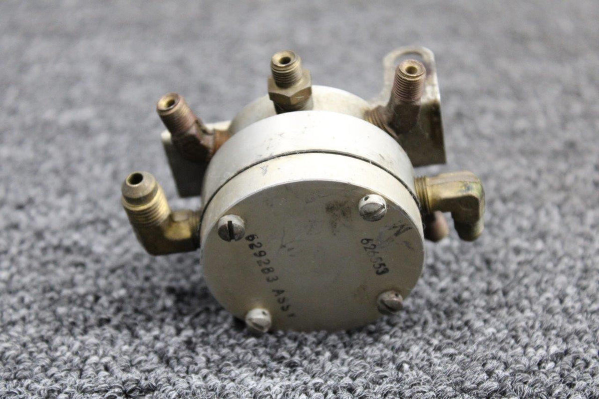Does Not Apply 629283 Fuel Valve Manifold Distributor (SA)