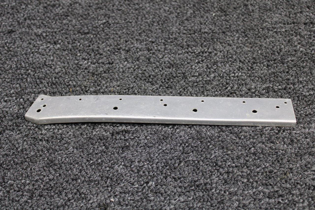 Cessna Aircraft Parts 0823412-13 Cessna Adapter Bracket (SA)
