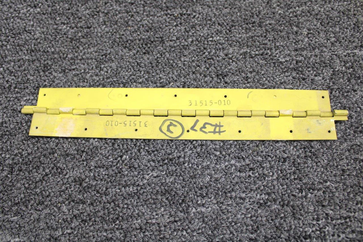 Piper Aircraft Parts 31515-010 Piper Hinge Assembly (SA)