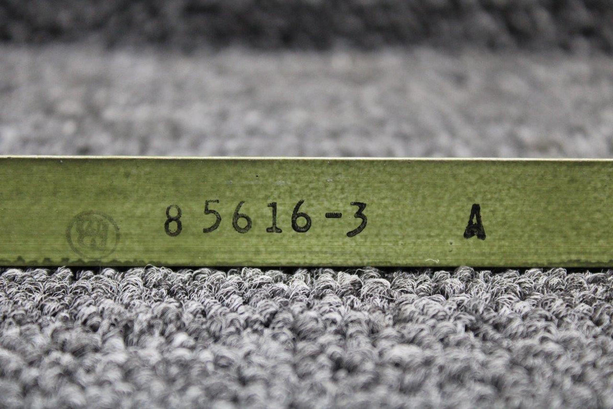 Piper Aircraft Parts 85616-003 (ALT: 10133-0601) Piper Angle (NEW OLD STOCK) (SA)