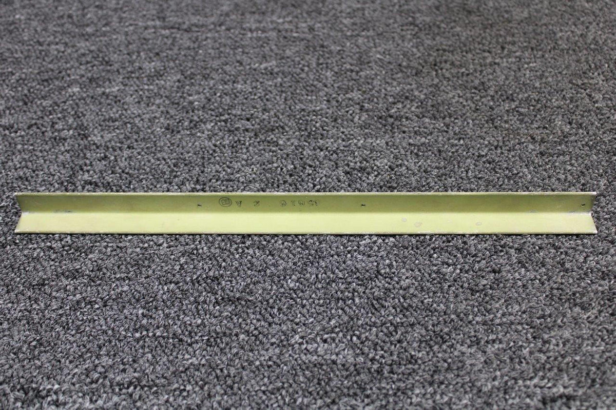 Piper Aircraft Parts 85616-002 (ALT: 10133-0601) Piper Angle (SA)