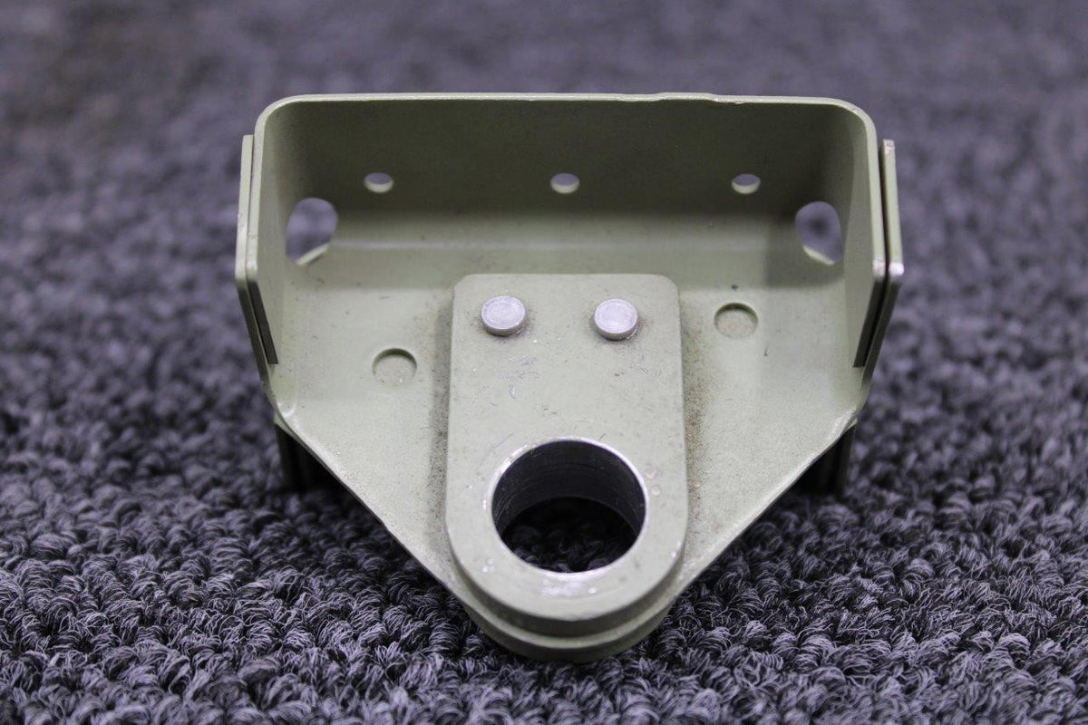 Cessna Aircraft Parts 0731100-9 Cessna Hinge Assembly (SA)