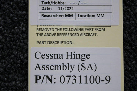 Cessna Aircraft Parts 0731100-9 Cessna Hinge Assembly (SA)