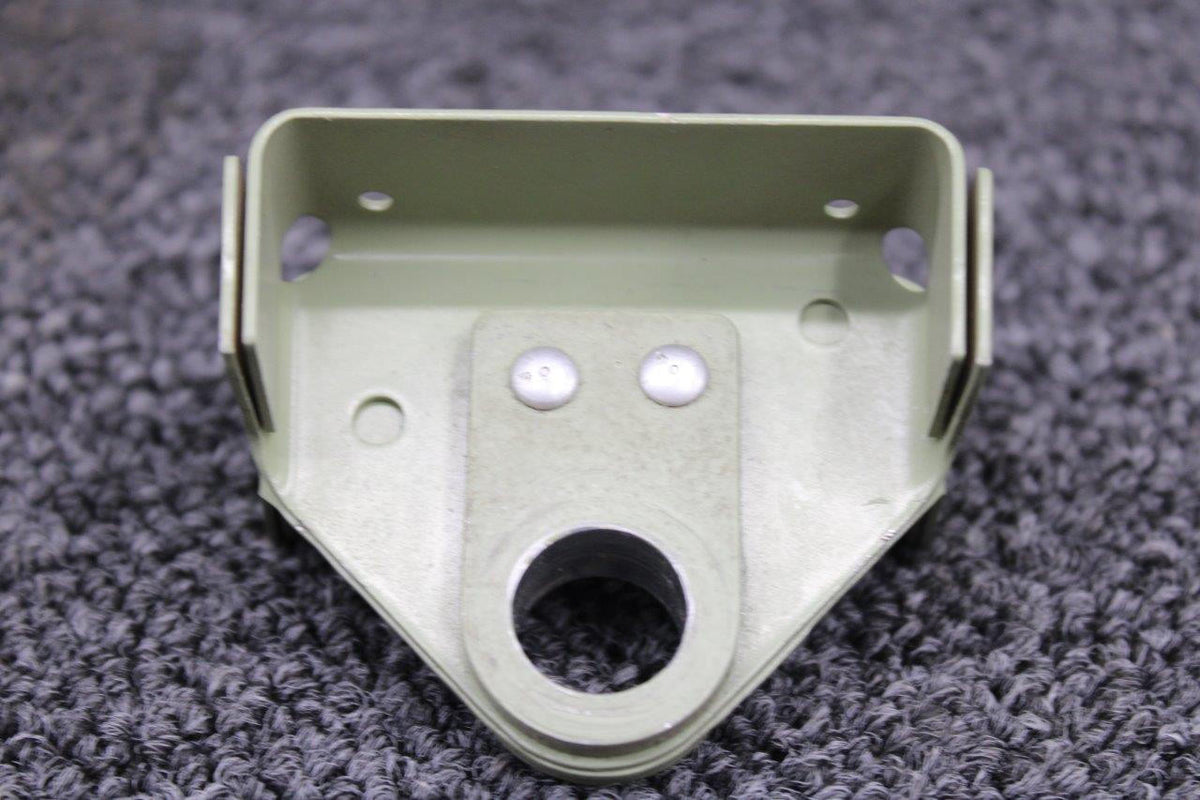 Cessna Aircraft Parts 0731100-9 Cessna Hinge Assembly (SA)