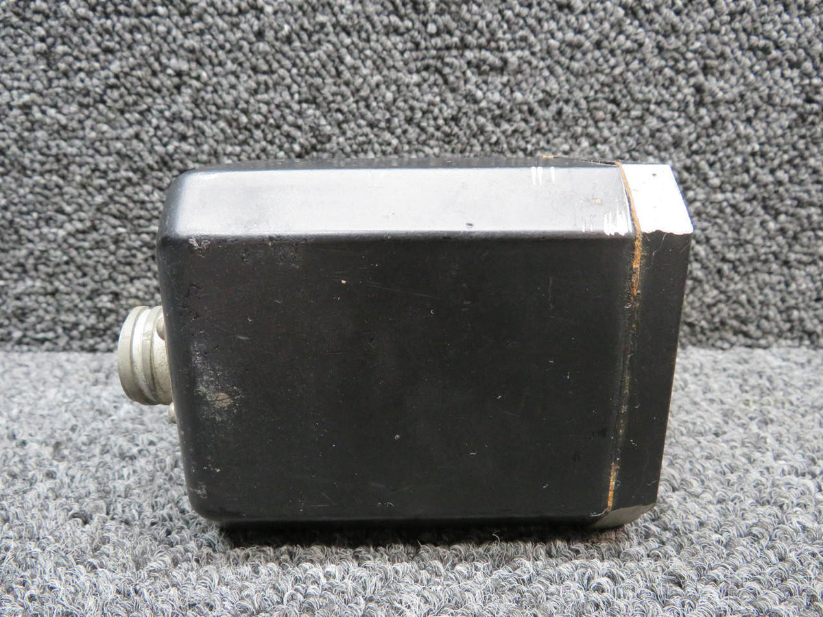 Motorola 1U027-01 Motorola 551A ADF Indicator W/ Internal Mod (Volts: 28)