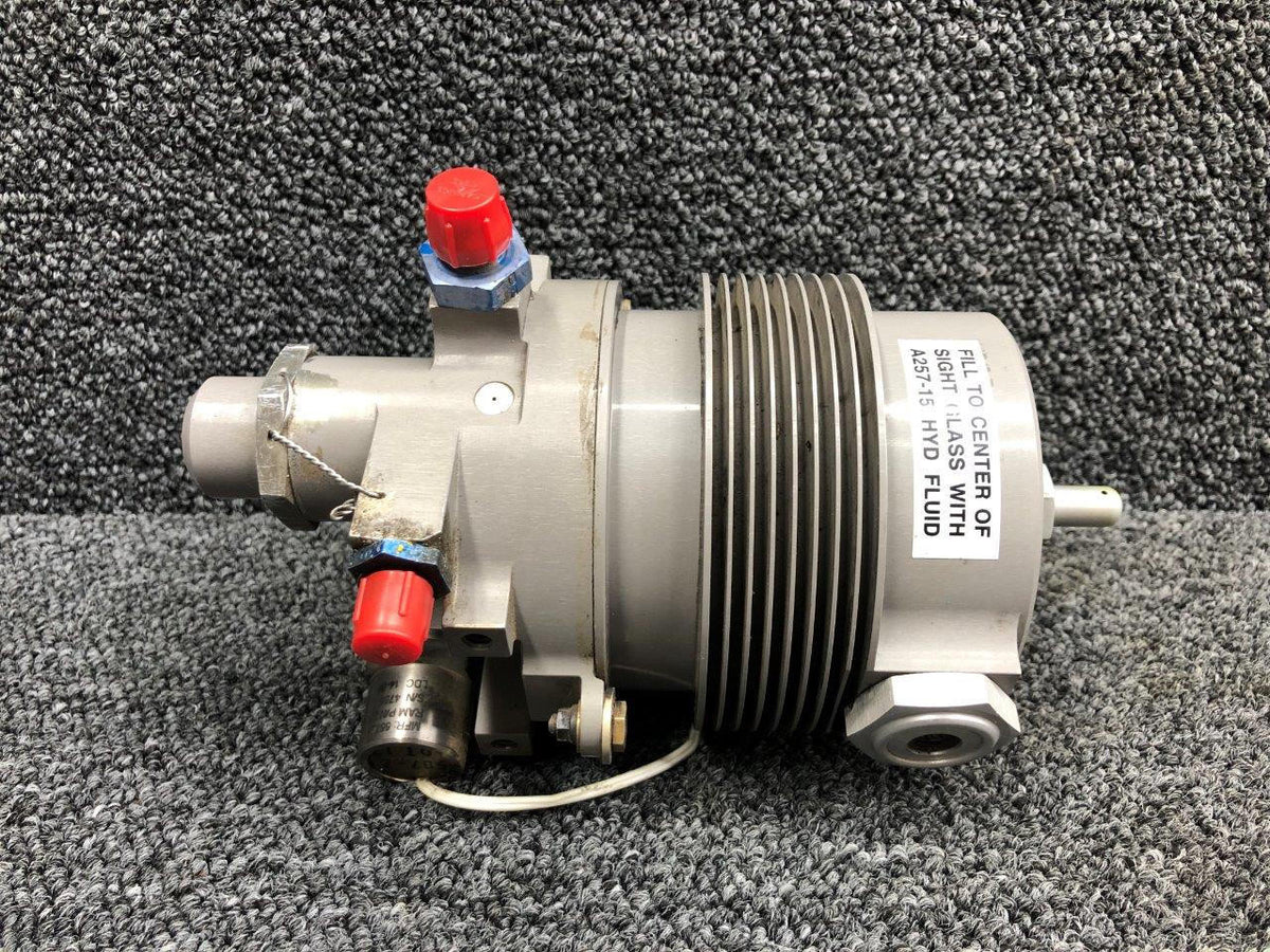 Robinson Helicopter & Airplane Parts D211-2 / D507-2 Robinson R44II Hydraulic Reservoir Assy W/ Switch (Damaged)