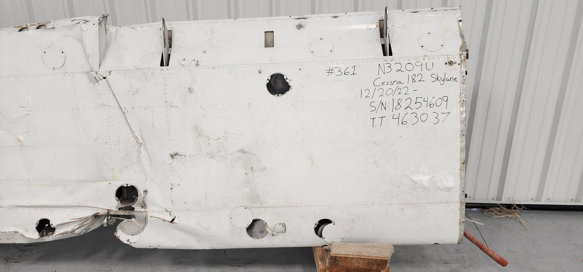 Cessna Aircraft Parts 0720601-201 (WEU: 0720601-209) Cessna 182F Wing Structure LH (CORE)
