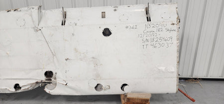 Cessna Aircraft Parts 0720601-201 (WEU: 0720601-209) Cessna 182F Wing Structure LH (CORE)