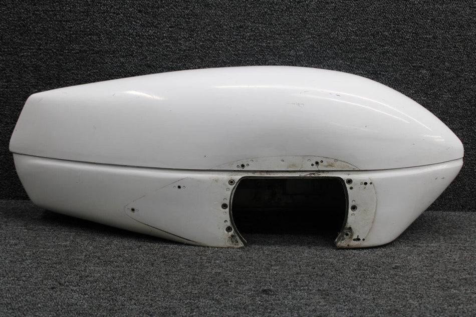 0541223-17 (USE: GF0541223-01) Cessna 172R Wheel Pant Assy W/ Door LH