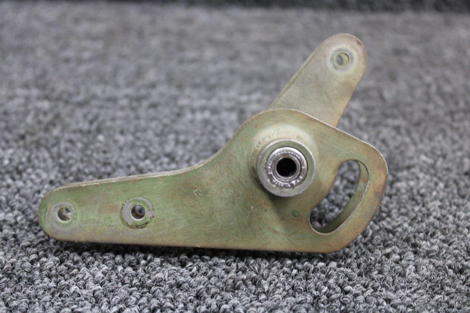 0760611-1 Cessna 182F Aileron Bellcrank Assembly LH