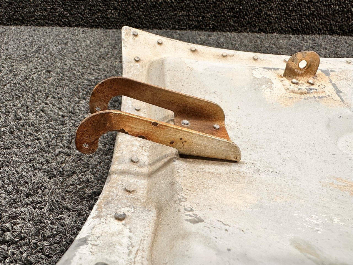 Cessna Aircraft Parts 0813300-13 Cessna 310D Nose Gear Door Forward Assembly