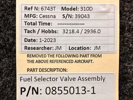 Cessna Aircraft Parts 0855013-1 Cessna 310D Fuel Selector Valve Assembly