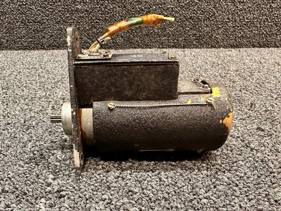 Lear Inc. 94702-14 (ALT: CA14AD-1) Lear DC Motor (Volts: 27)