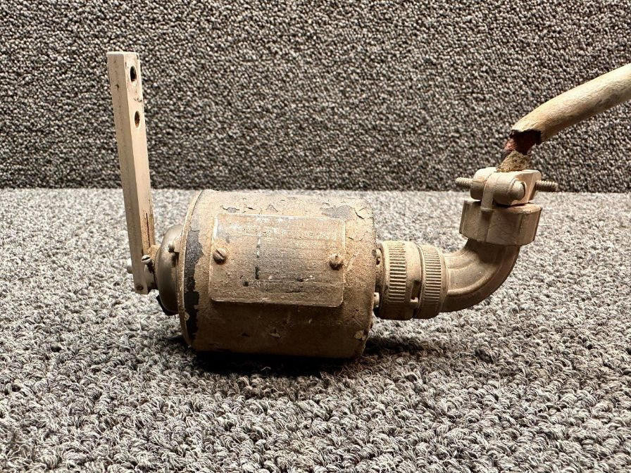 Lear Inc. 708880 (ALT: 0861400-6) Lear 1408A-2 Autopilot Follow Up Unit