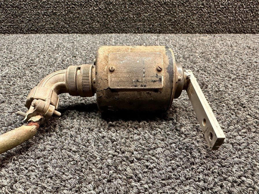 Lear Inc. 708880 (ALT: 0861400-6) Lear 1408A-2 Autopilot Follow Up Unit