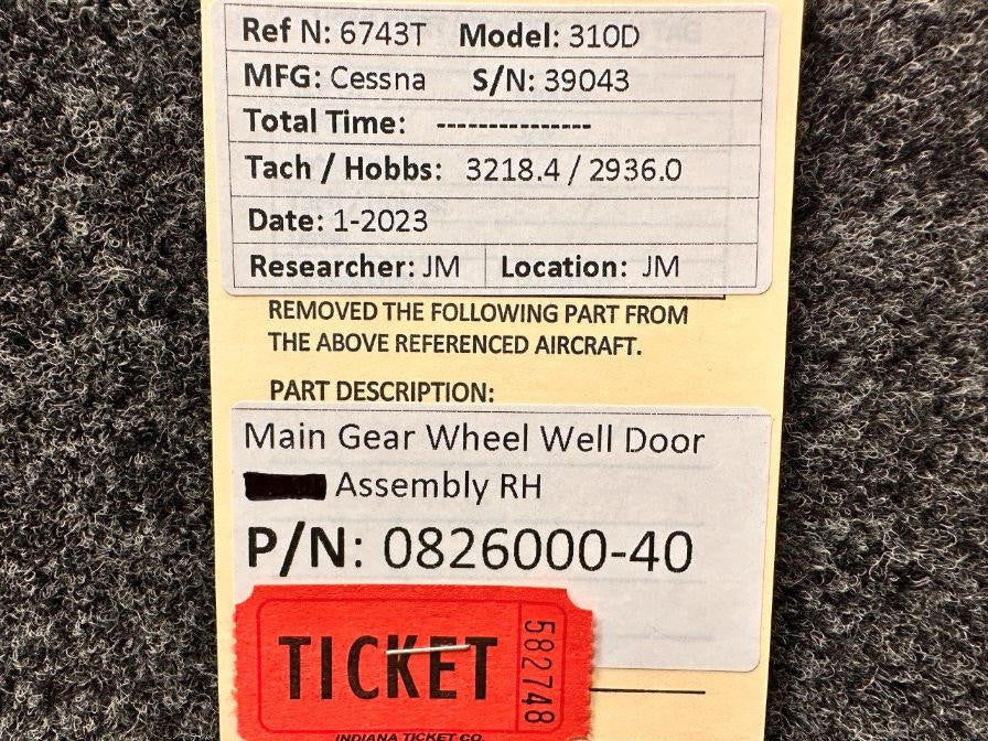 Cessna Aircraft Parts 0826000-40 Cessna 310D Main Gear Wheel Well Door Assembly RH