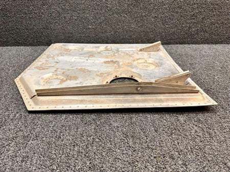 Cessna Aircraft Parts 0826000-40 Cessna 310D Main Gear Wheel Well Door Assembly RH
