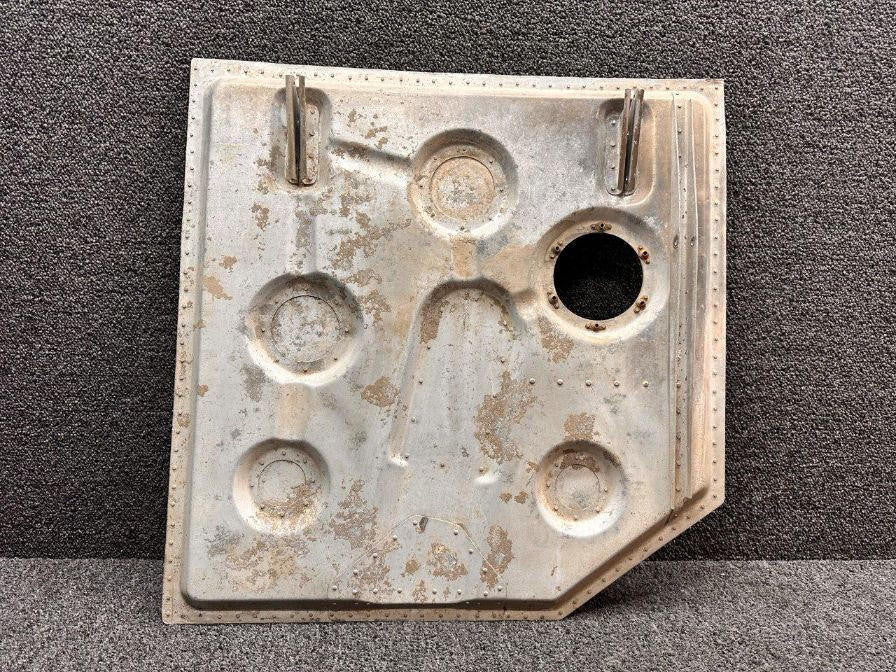 Cessna Aircraft Parts 0826000-40 Cessna 310D Main Gear Wheel Well Door Assembly RH