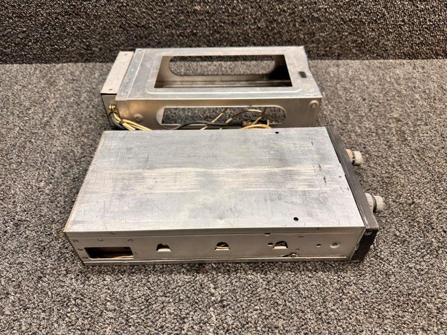 King Radio 069-1016-00 King Radio KX-175 Navigation / Communication System W/ Tray (14V)